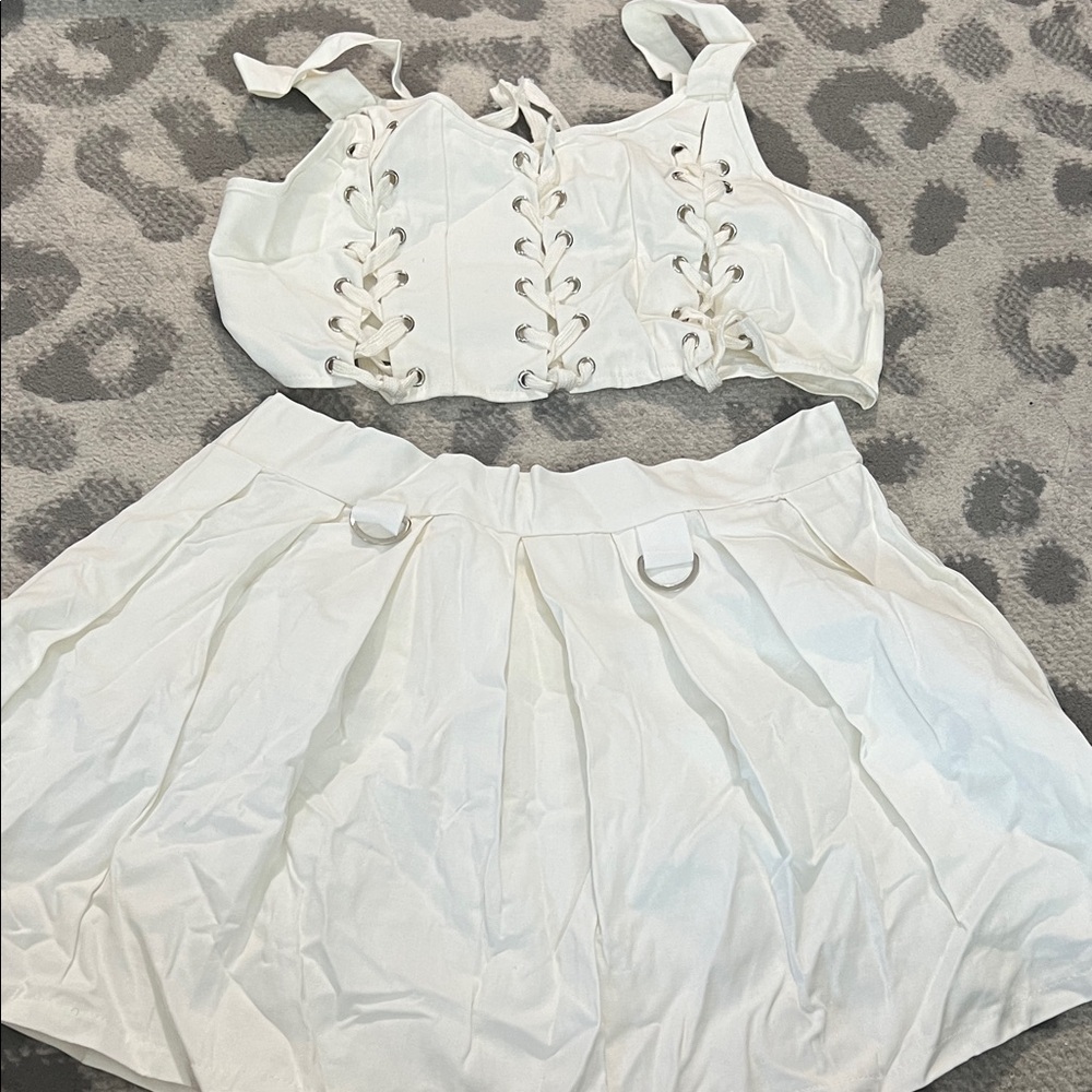 White Skirt set